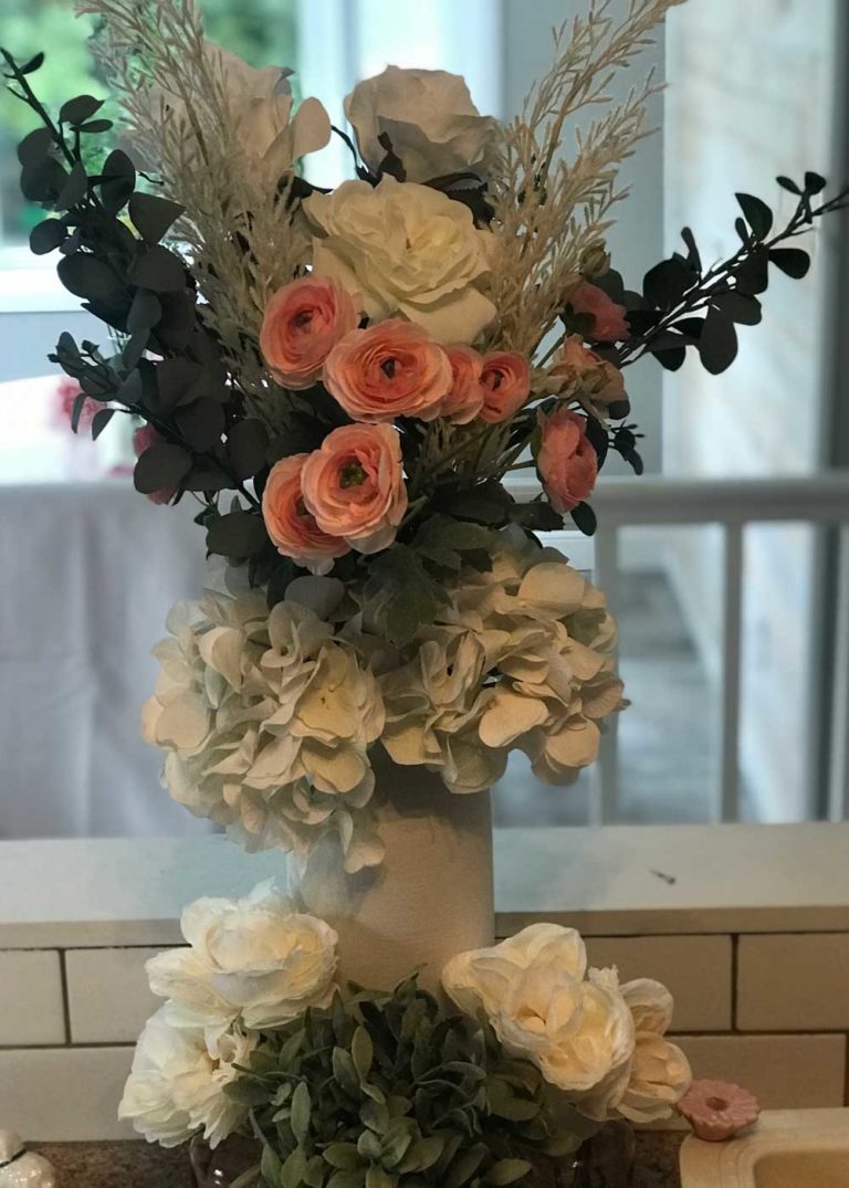 FLORAL CENTERPIECE